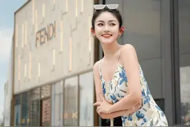 9个站姿拍照姿势，让你告别呆板拍照，站姿拍照更好看图片