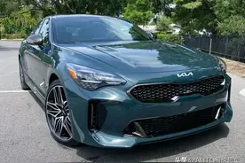 加速不输RS4，2023版KIA斯汀格亮相，四排气+3.3T，战斗风十足图片