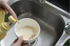 洗碗时，一定要注意4点，不然细菌全吃进肚里，快提醒家里父母！图片