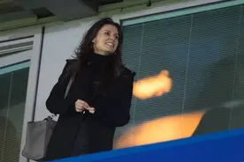 切尔西出售引发动荡！美女总监将随阿布离开，锋线球星也想走图片