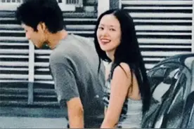 神级抓拍，完爆精修大片！狗仔偷拍的恋情图，好看得可以当偶像剧图片