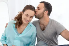 女性到了中年，生理需求比男性更强烈？绝经后还能过夫妻生活吗？图片