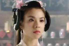 女星婷婷近况落魄！转行当服务员月薪5千，却因车祸受伤被迫失业图片