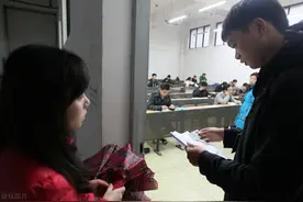 我，江苏的县城公务员，透露工作经历和全年的收入，你羡慕吗图片