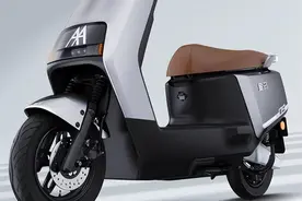好气派的上班骑的电动车！它就是爱玛路豪A707图片