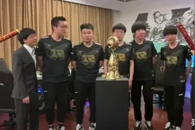 LPL夏季赛转会期落幕！Zoom转会UP，暂无战队公布老贼复出图片