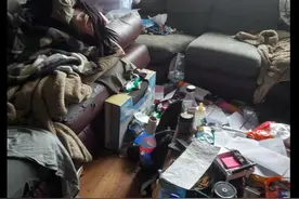 租客被下逐客令，为恶心房东，竟遗弃两只狗在房内一个星期之久图片