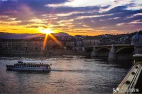 《朝花夕拾》：好的人生，都是一边怀想，一边遗忘图片