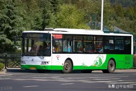 宛东公交执行冬季运营时间表！10条城际公交 让百姓出行更便捷图片