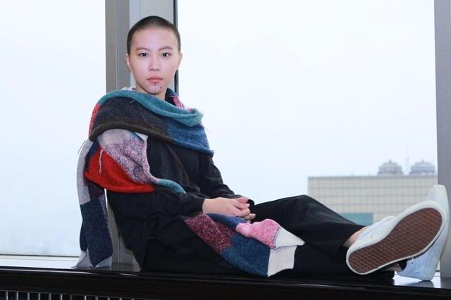 王菲：两婚两离，53岁和谢霆锋只恋爱不结婚，今两个女儿成她烦恼