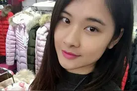 美女学车，遇上不怀好意的教练图片