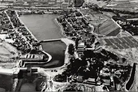 蓬莱海上丝绸之路博物馆中，长8.2米、重3500多斤的紫檀木舵杆竟然价值连城！图片