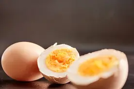 鸽子蛋、鸡蛋、鹅蛋，会有啥不同？小小一颗鸽子蛋凭啥这么贵？图片