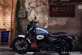 现代西部牛仔骑的都是复古巡航车，入门复古巡航推荐图片