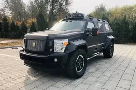 防弹车很多人的房产车。乔治巴顿战车图片