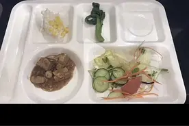 国际学校就给孩子吃这个，真的好吗？图片