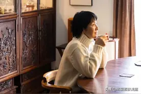 母亲节，看到儿子送给亲家母的礼物，我总算清醒了图片