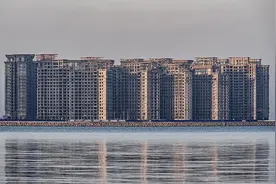 海南海花岛39栋楼不拆了：改为租赁住房和酒店式公寓图片