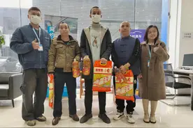 新春我在岗！网约车司机高明臣：坚守岗位，为市民提供便民服务图片