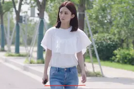 8位堪称“半身美人”的女星，穿上礼服惊艳四射，真实腿短又腿粗图片