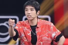 华晨宇发两张照片回应恋情，相同文案相同风格，毫不在意外界言论图片