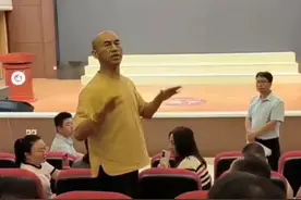 高二单科成绩8分收费最贵考试成绩最差图片