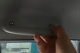 汽车副驾A柱位置安装顶部拉手图片