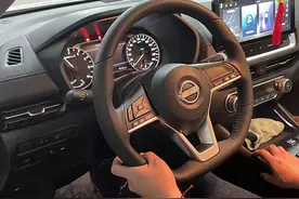 展厅车当新车卖，刚买几天发动机故障，车主：说好的信誉呢？图片