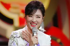 被主持人身份耽误的董事长，周涛离开央视后接连晋升，令人羡慕图片