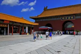 耗资8亿的“人造故宫”，不输真实紫禁城，游客看了也赞口不绝图片