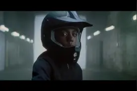 只要12000块！特斯拉“史上最便宜”电动车遭哄抢图片