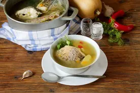 今日养生方 | 炎热+雷雨，推荐两款养生汤方，防暑祛湿两不误！图片