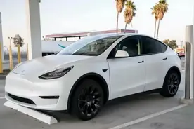 特斯拉刹车门风波再起，纯视觉不靠谱，加上红外线就会好？图片