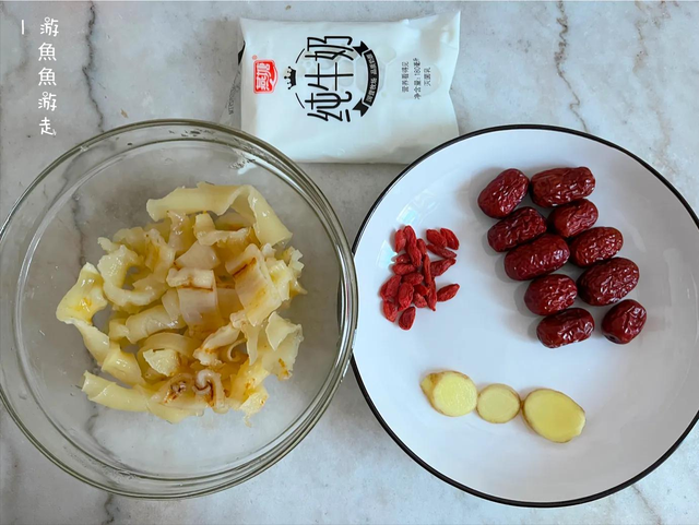 红枣枸杞牛奶炖花胶孕妇食用 2026年花胶红枣枸杞子炖牛奶