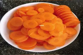 山东农业工程学院70周年校庆主题活动——胡萝卜生吃和熟吃哪个好图片