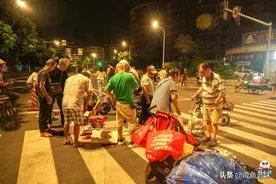 福州凌晨3点才开摊的神秘“鬼市”，你敢来吗？图片