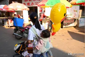 浙江一公司允许员工带娃上班：有利与不利的双重面貌图片