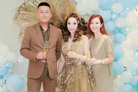 高曙光聚会打扮挺洋气，小16岁娇妻一脸宠溺，6岁儿子叫Jordan图片