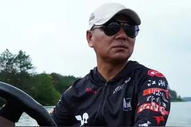 从“行者小崔”到“崔牛皮”，崔秉亮丢失了初心，捡起了功利心？图片