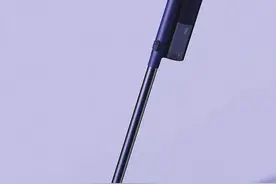 PANTONE（潘通）2022年度代表色图片