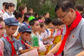 我是小小少先队员——渭南高新区渭河学校召开接收新队员大会图片