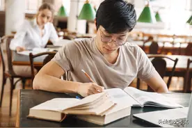 南京六校联合体2022-2023学年第一学期期中联合调研高一语文试卷图片