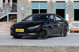 新车｜9.98-14.18万元，推出黑骑士限量版！2022款现代伊兰特上市图片