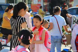 河南多地中小学暑假安排已出炉，最早6月25日放假，家长泪目了图片