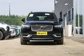 售89.49万元，新款沃尔沃XC90 T8正式上市，综合油耗2.86L图片