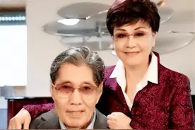 78岁李谷一，曾罕见晒与老公合照，两人相伴36年，女儿端庄漂亮图片