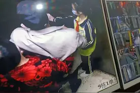 一个动作，感动文山人！这两名小学生必须点名图片