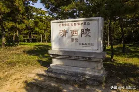 雍正为何会突然暴毙而亡？他死后真是如传说中的以金头而下葬吗？图片