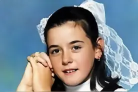 澳洲女孩校门口失踪，警方断定已遇害，5年后突然现身，结局温馨图片