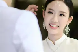 公主送嫁？老牌豪门的神仙婚礼和美貌家人都什么样？图片